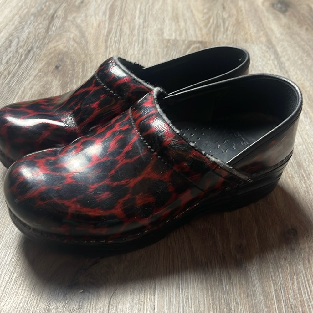 Dansko Red Leopard Print Clogs Size 37 (Us 6.5-7) - image 2